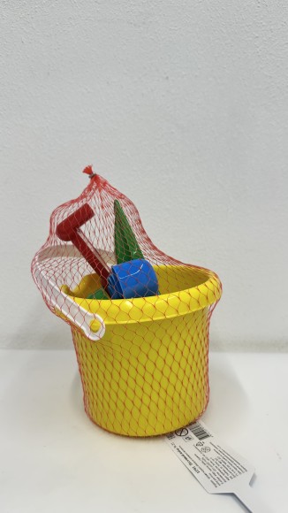 Песочный набор №15 (ведро бол, совок, грабли, 4 формочки транспорт) в сетке 24*18*19 см